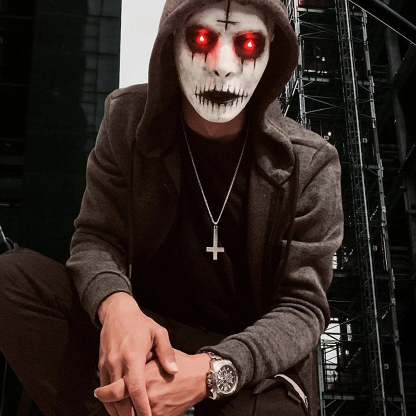 Máscara de látex de demonio asesino, máscara de terror, Zombie brillante, tocado de ojo rojo, terrorífico para Halloween, accesorios de fiesta temática de Pascua